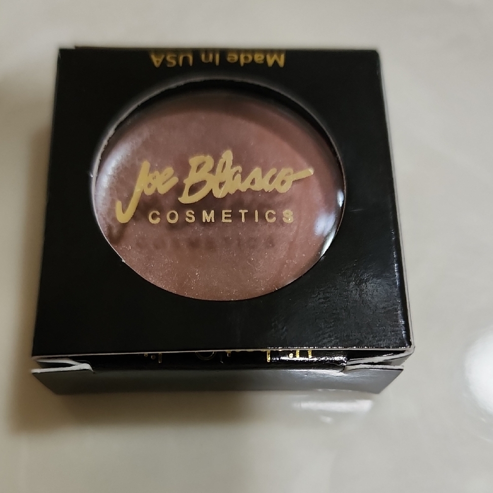Cosmetics - Nude Eyeshadow